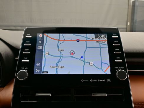 Used 2019 Toyota Avalon Limited image 21