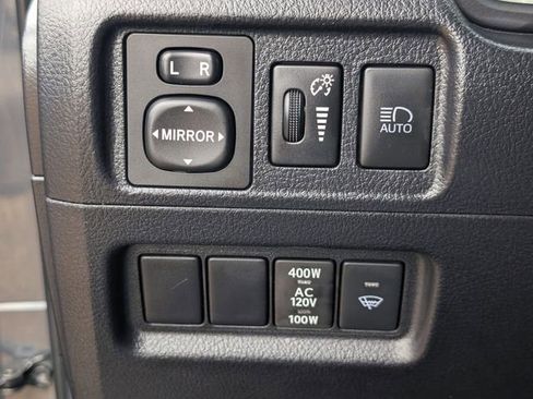 Used 2024 Toyota 4Runner TRD Off-Road Premium image 27