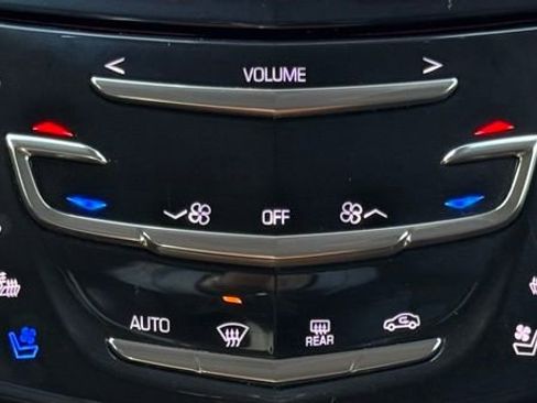 Used 2020 Cadillac Escalade Premium Luxury image 26