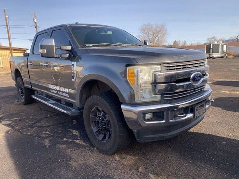 Used 2017 Ford F250 Lariat w/ Chrome Package image 2