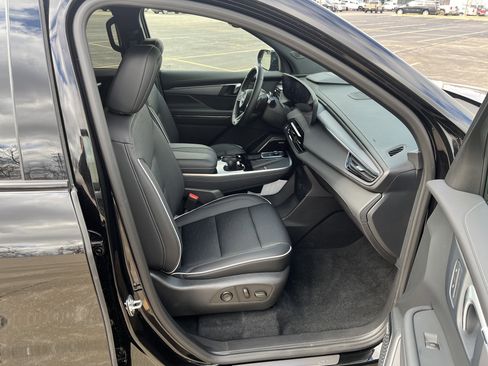 Used 2026 Buick Enclave Sport Touring w/ Super Cruise Package image 18