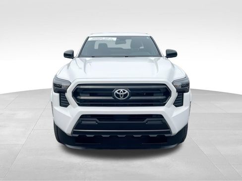 Used 2024 Toyota Tacoma SR RWD image 3