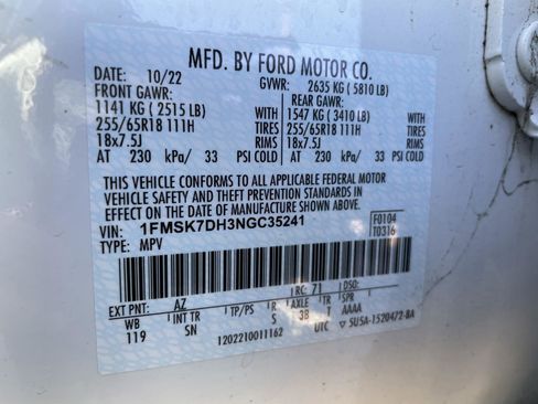 Used 2022 Ford Explorer XLT image 11