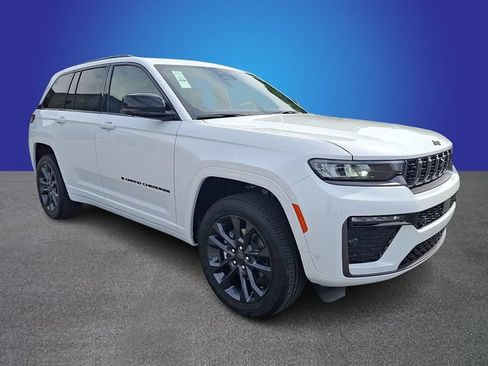 New 2026 Jeep Grand Cherokee Limited AWD/4WD image 2