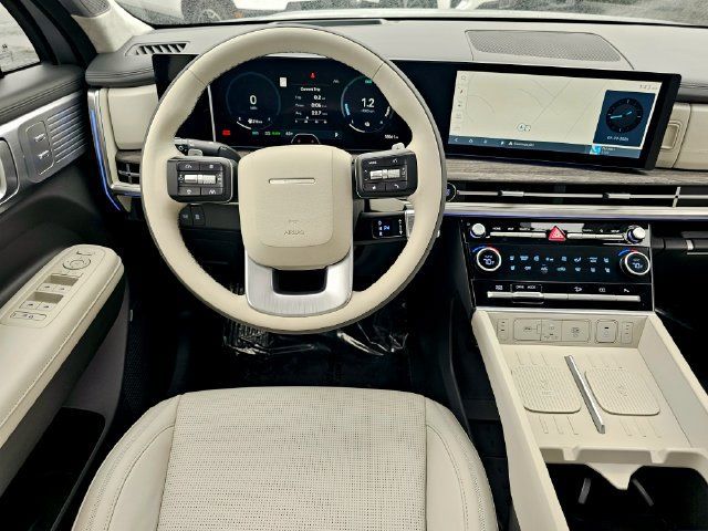 Used 2025 Hyundai Santa Fe Calligraphy FWD image 33