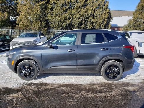 New 2026 Kia Seltos EX image 3