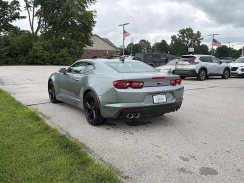 Used 2024 Chevrolet Camaro LT w/ Technology Package RWD image 3