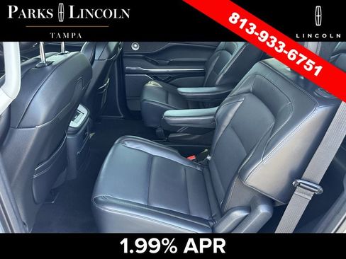 Certified 2025 Lincoln Navigator Reserve AWD/4WD image 18
