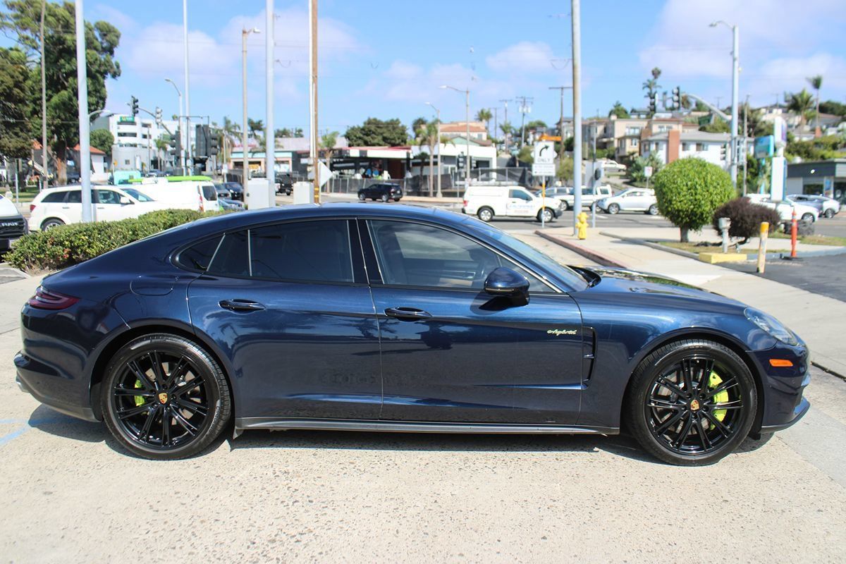 Used 2020 Porsche Panamera 4 E-Hybrid AWD/4WD image 7