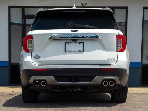 Used 2021 Ford Explorer King Ranch w/ Premium Technology Package image 7