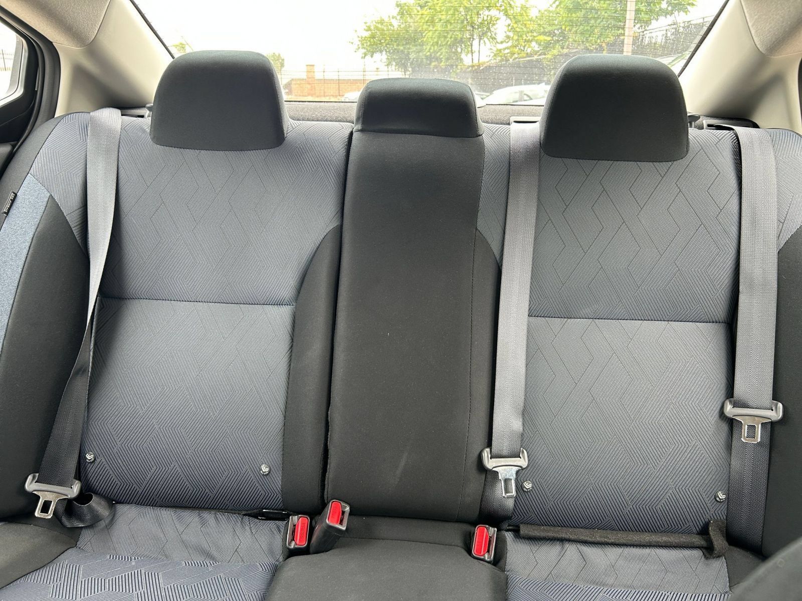 Used 2025 Nissan Versa SV FWD image 32
