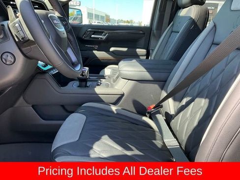 New 2026 GMC Sierra 1500 AT4 w/ AT4 Premium Package AWD/4WD image 2