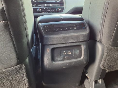 Used 2025 Nissan Pathfinder SV AWD/4WD image 24