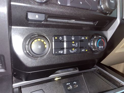 Used 2015 Ford F150 XLT w/ Equipment Group 301A Mid image 18