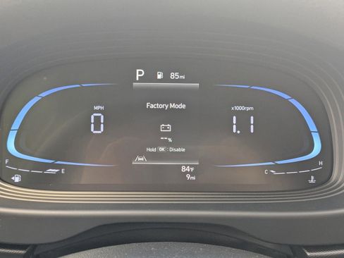 New 2025 Hyundai Venue SE image 28