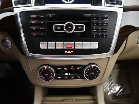 Used 2015 Mercedes-Benz ML 350 4MATIC image 14