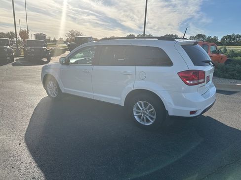 Used 2018 Dodge Journey SXT image 7