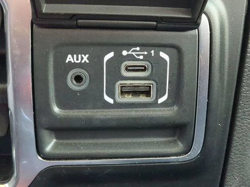 Certified 2021 Jeep Gladiator Rubicon w/ Safety Group AWD/4WD image 24