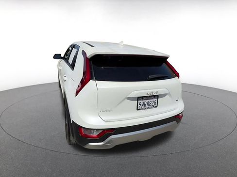 Used 2026 Kia Niro LX FWD image 11