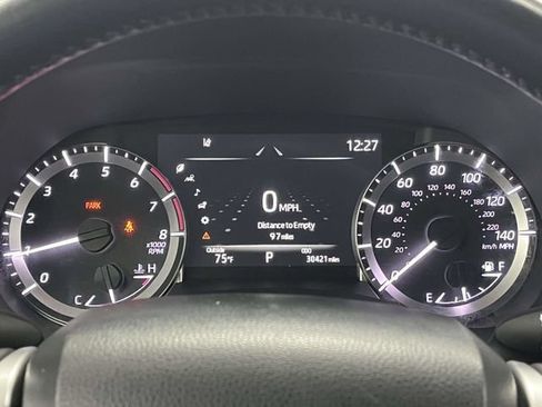 Used 2023 Toyota Highlander XLE AWD/4WD image 42