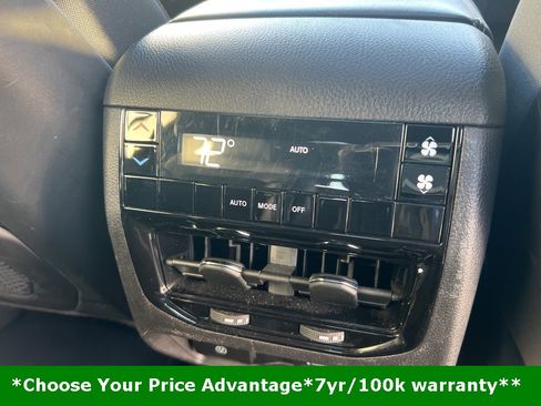 Certified 2023 Jeep Grand Cherokee L Laredo image 23