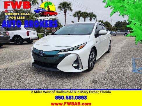 Used 2018 Toyota Prius Prime Advanced image 1