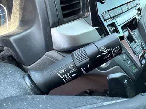 Used 2019 Honda Odyssey Touring image 17