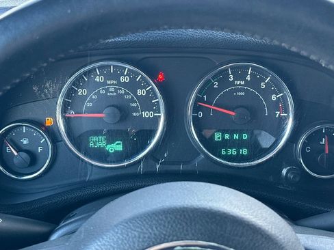 Used 2013 Jeep Wrangler Unlimited Sahara w/ Connectivity Group image 17