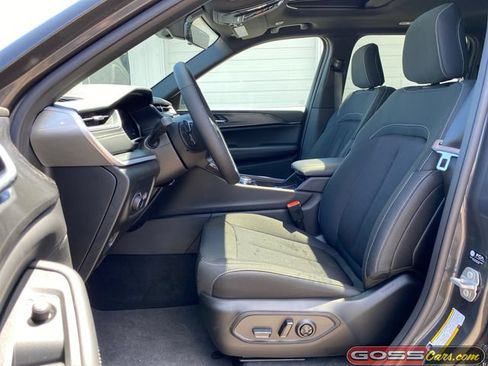 New 2026 Jeep Grand Cherokee Laredo X AWD/4WD image 25