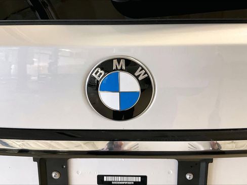 Certified 2023 BMW X7 xDrive40i w/ Premium Package image 32