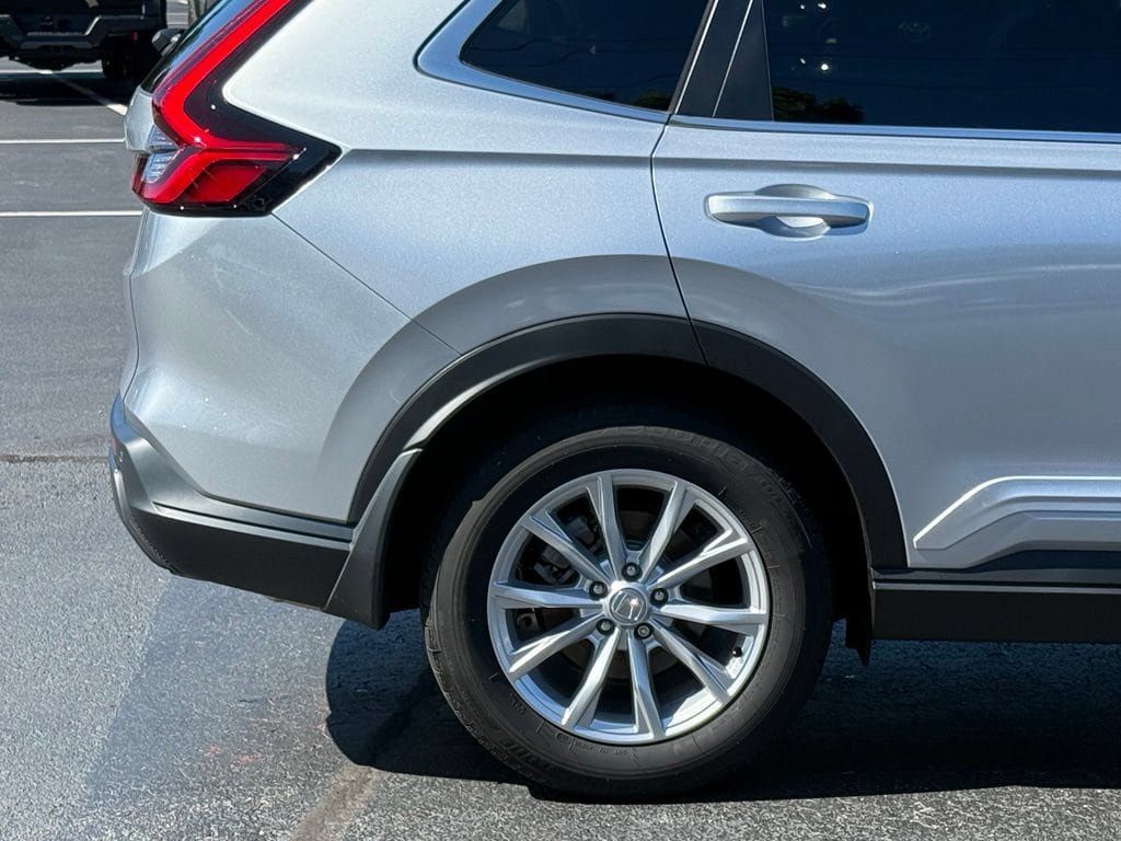 Used 2025 Honda CR-V EX-L image 8