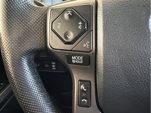 Used 2020 Toyota Tacoma TRD Off-Road image 17