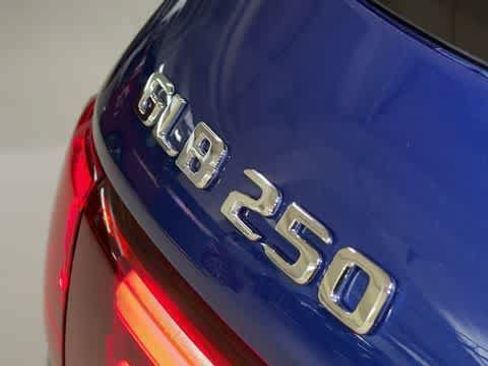 Certified 2026 Mercedes-Benz GLB 250 4MATIC image 10