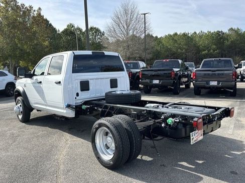 New 2026 RAM 5500 Tradesman w/ Chrome Appearance Group AWD/4WD image 6