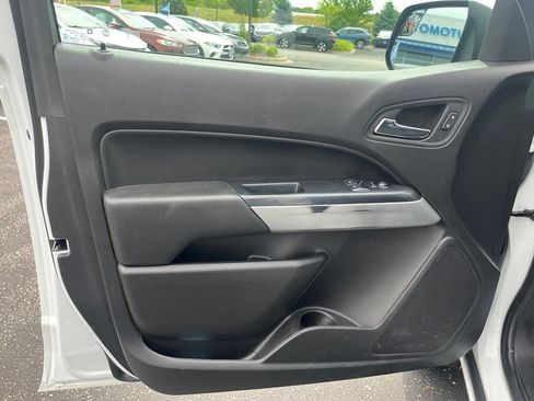 Used 2021 Chevrolet Colorado LT w/ Fleet Safety Package AWD/4WD image 9