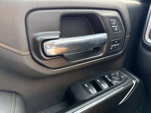 Used 2022 GMC Sierra 2500 AT4 w/ AT4 Premium Plus Package AWD/4WD image 28