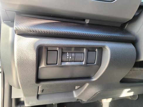 Certified 2025 Subaru Crosstrek 2.0i Premium image 27
