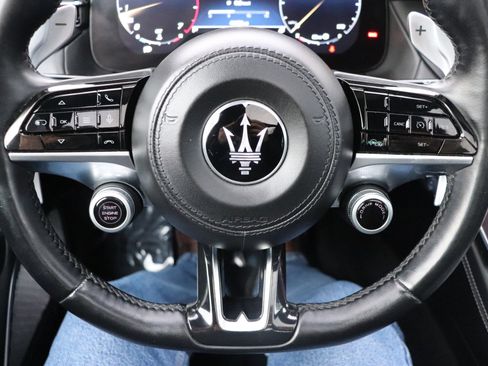 Used 2023 Maserati Grecale GT image 31