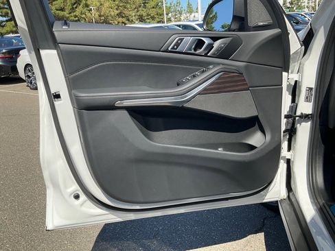 Used 2025 BMW X5 sDrive40i image 19
