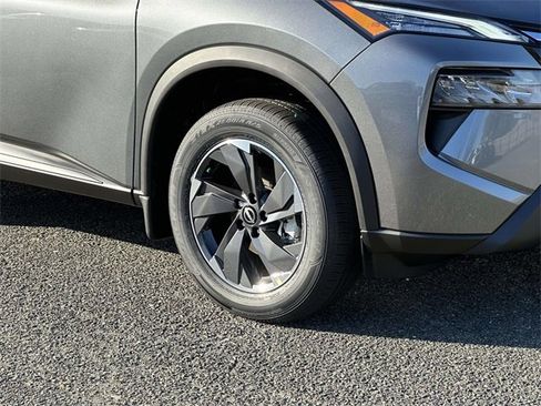 New 2026 Nissan Rogue SV image 7