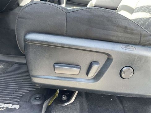 Used 2018 Toyota Tundra SR5 w/ SR5 Upgrade Package image 17