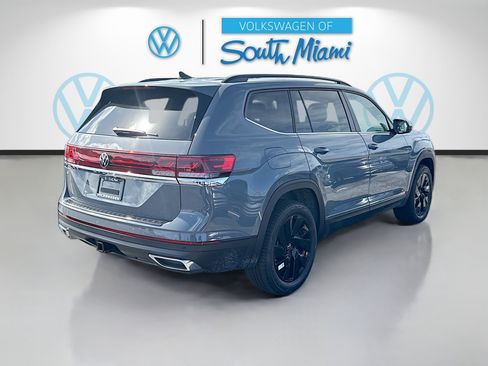 New 2026 Volkswagen Atlas SE FWD image 7