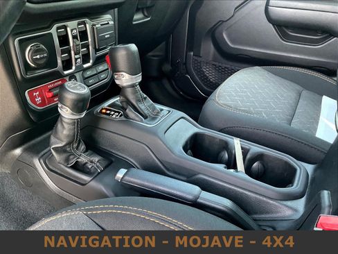 Used 2024 Jeep Gladiator Mojave w/ Convenience Group AWD/4WD image 19
