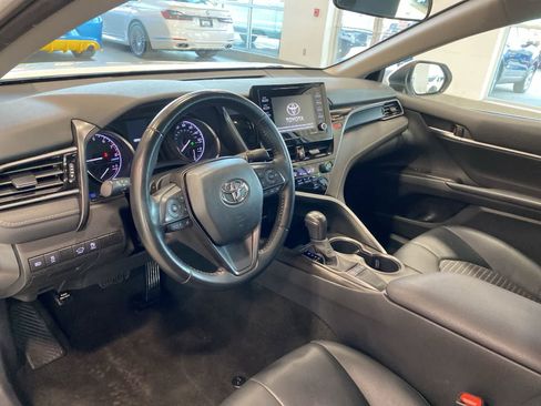 Used 2023 Toyota Camry SE image 10