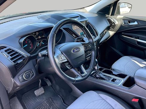 Used 2017 Ford Escape Titanium image 10