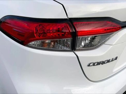 Certified 2026 Toyota Corolla LE FWD image 28