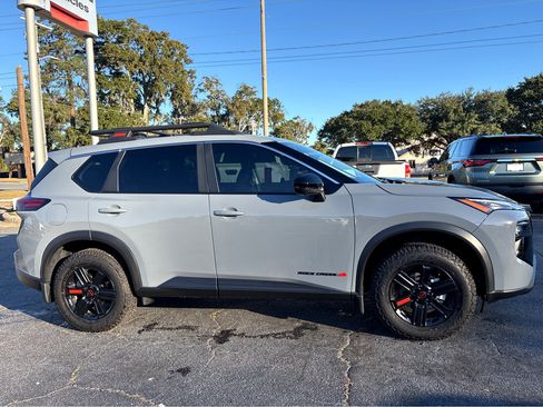 Used 2025 Nissan Rogue SV w/ Rock Creek Premium Package image 27