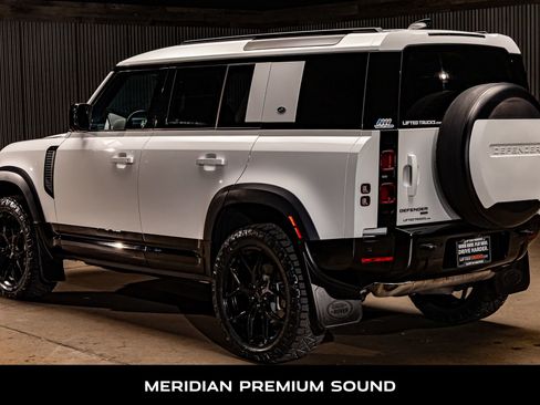 Used 2022 Land Rover Defender 110 X-Dynamic HSE image 7