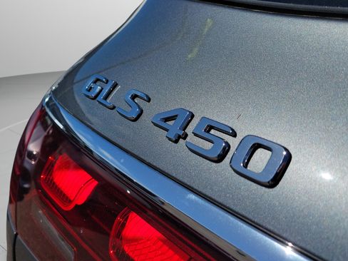 Certified 2026 Mercedes-Benz GLS 450 4MATIC image 33