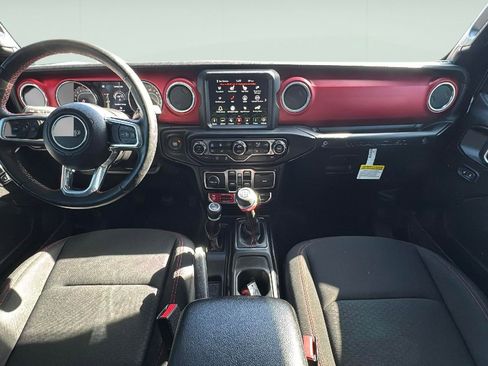 Used 2022 Jeep Wrangler Unlimited Rubicon w/ LED Lighting Group image 2